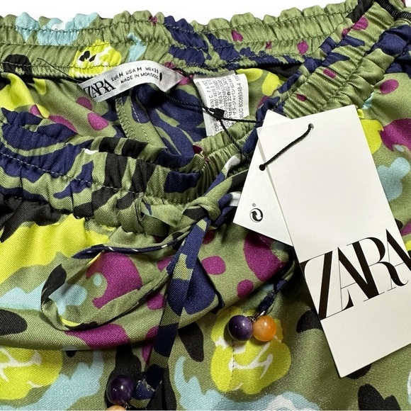 Zara Satin Effect Printed Shorts Size Medium New Green Floral Pattern - Picture 5 of 11